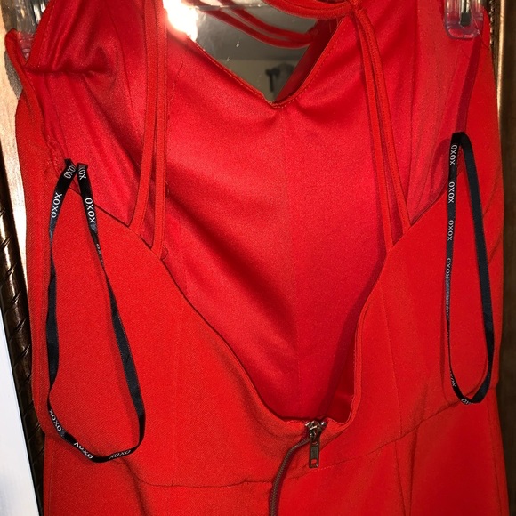 Jumpsuit XOXO bright red - Picture 3 of 3